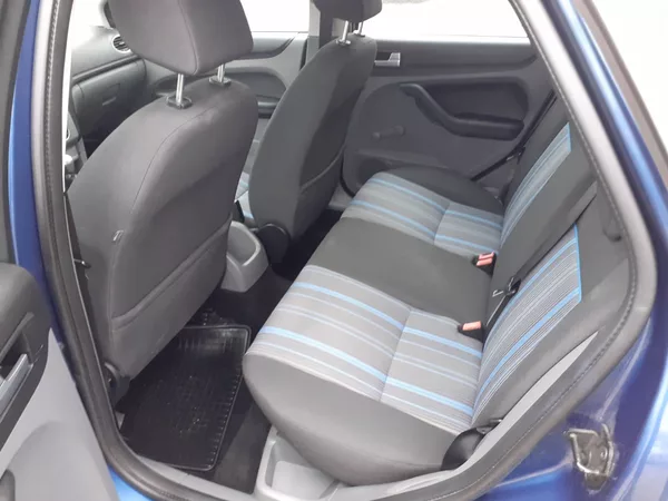 Ford Focus 1.6 16V TREND - foto 15