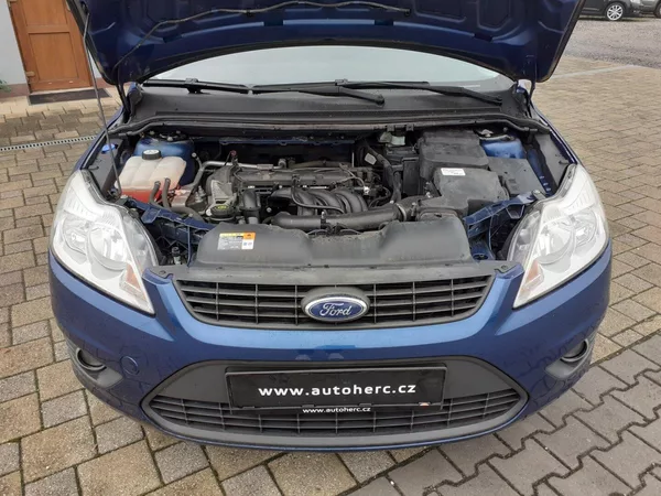 Ford Focus 1.6 16V TREND - foto 19