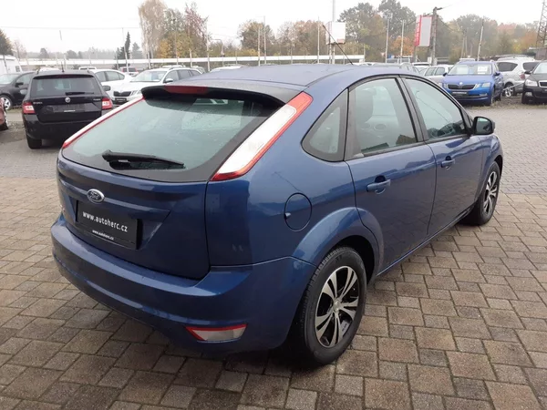Ford Focus 1.6 16V TREND - foto 4