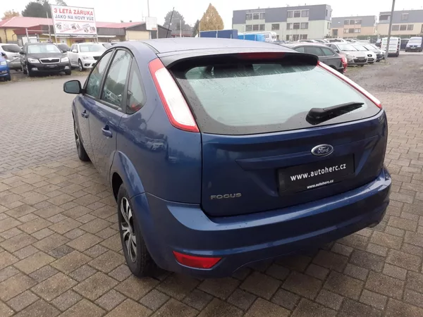 Ford Focus 1.6 16V TREND - foto 5