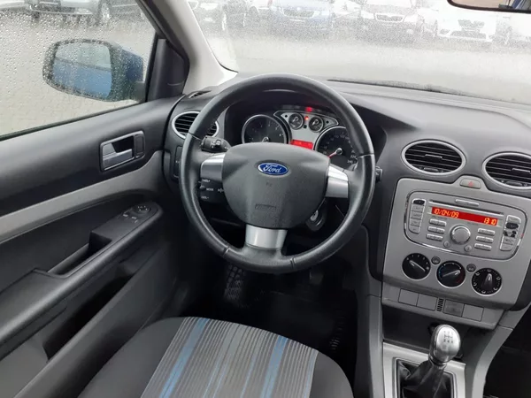 Ford Focus 1.6 16V TREND - foto 8