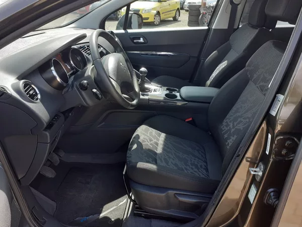 Peugeot 3008 1.6 i 88 kW - foto 15