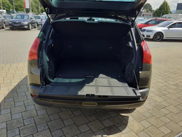 Peugeot 3008 1.6 i 88 kW - foto 18