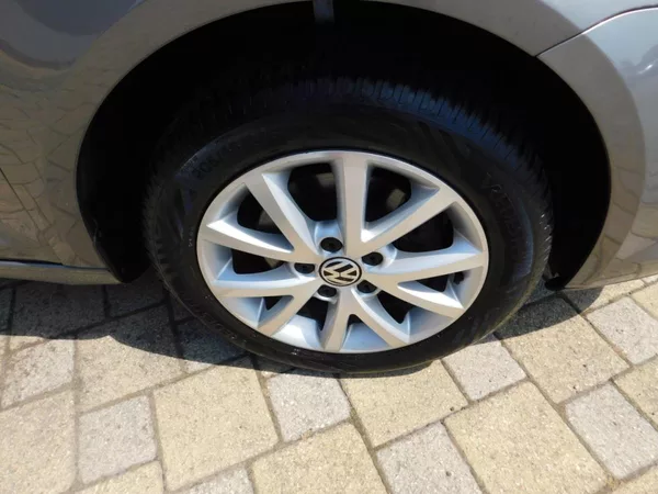 Volkswagen Touran 1.9 TDi DSG - foto 20