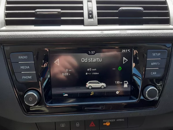 Škoda Fabia Kombi 1.0 TSi ČR - foto 14