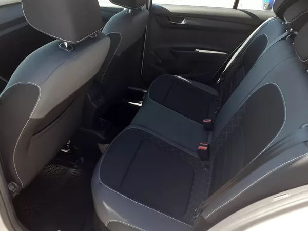 Škoda Fabia Kombi 1.0 TSi ČR - foto 19
