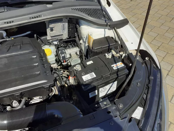 Škoda Fabia Kombi 1.0 TSi ČR - foto 27