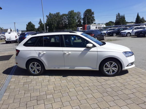 Škoda Fabia Kombi 1.0 TSi ČR - foto 3
