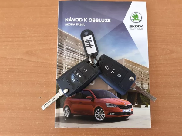 Škoda Fabia Kombi 1.0 TSi ČR - foto 30