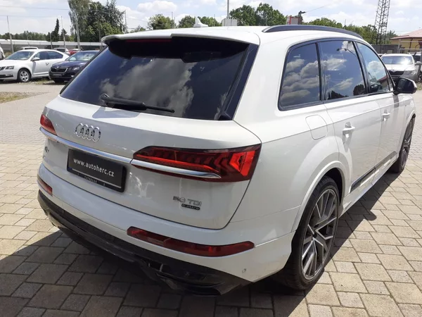 Audi Q7 50 TDi 4x4 s line Mild Hybrid - foto 4
