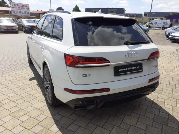 Audi Q7 50 TDi 4x4 s line Mild Hybrid - foto 5