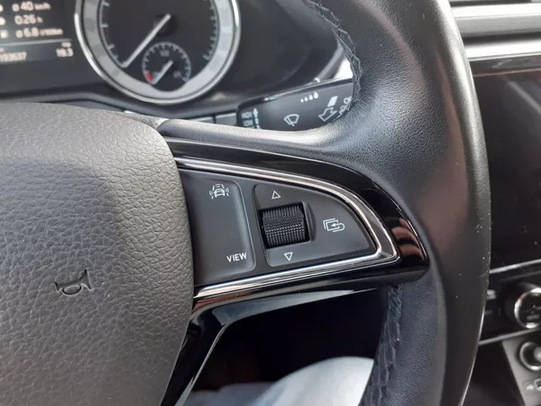 Škoda Superb III 2.0 TDi DSG ČR - foto 10