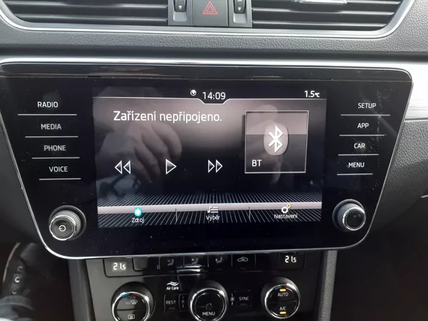 Škoda Superb III 2.0 TDi DSG ČR - foto 16