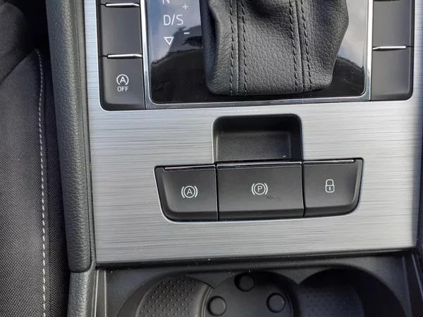 Škoda Superb III 2.0 TDi DSG ČR - foto 19