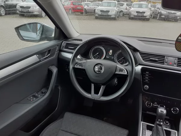 Škoda Superb III 2.0 TDi DSG ČR - foto 8