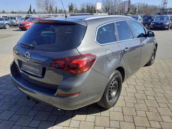 Opel Astra 1.7 CDTi KOMBI SPORT - foto 4
