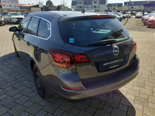 Opel Astra 1.7 CDTi KOMBI SPORT - foto 5