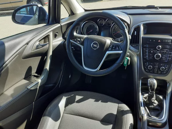Opel Astra 1.7 CDTi KOMBI SPORT - foto 8