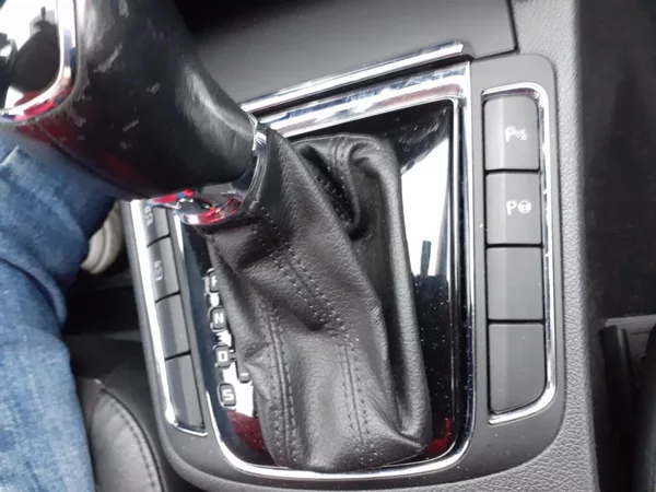 Škoda Superb 2.0 TDi DSG - foto 14