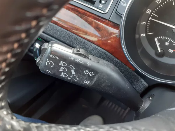 Škoda Superb 2.0 TDi Elegance - foto 11