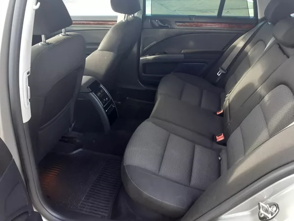 Škoda Superb 2.0 TDi Elegance - foto 21