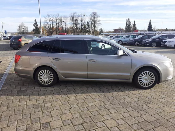 Škoda Superb 2.0 TDi Elegance - foto 3