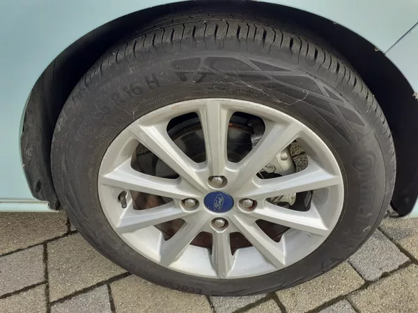 Ford Fiesta 1.1 I 63 KW - foto 21