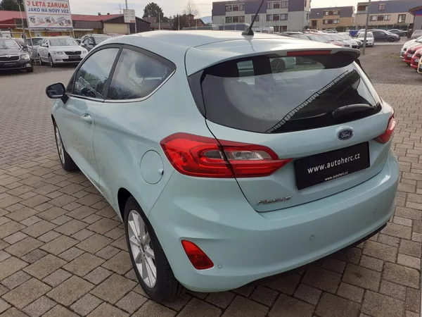 Ford Fiesta 1.1 I 63 KW - foto 5