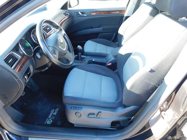 Škoda Superb II Kombi 1.8 TSi - foto 14