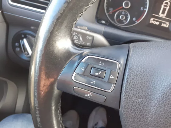 Volkswagen Touran 2.0 TDi CROSS - foto 10