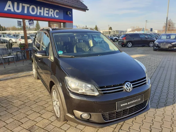 Volkswagen Touran 2.0 TDi CROSS - foto 2
