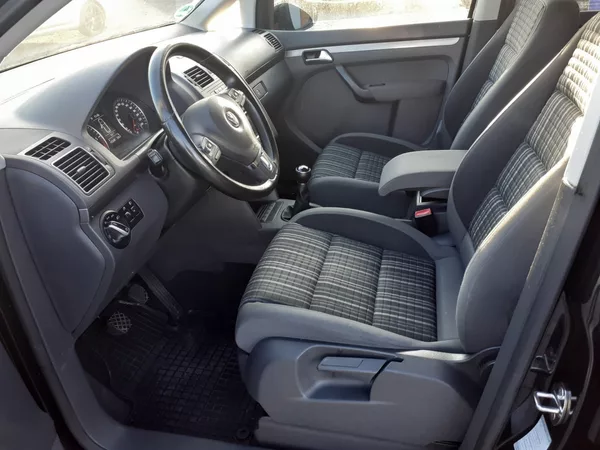 Volkswagen Touran 2.0 TDi CROSS - foto 21