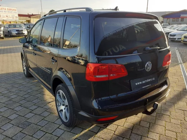 Volkswagen Touran 2.0 TDi CROSS - foto 5