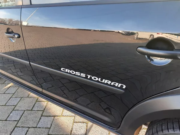 Volkswagen Touran 2.0 TDi CROSS - foto 7