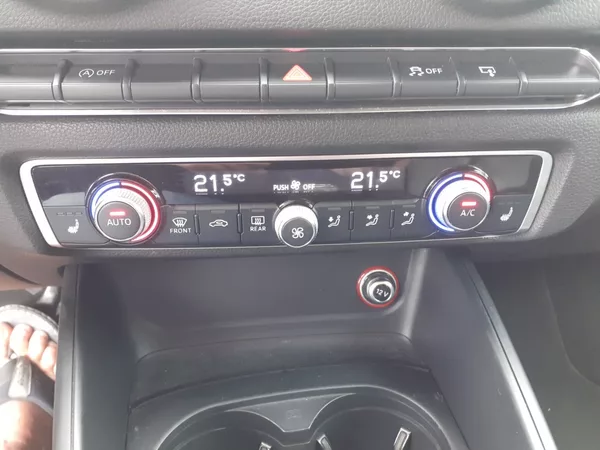 Audi A3 1.6 TDi - foto 14