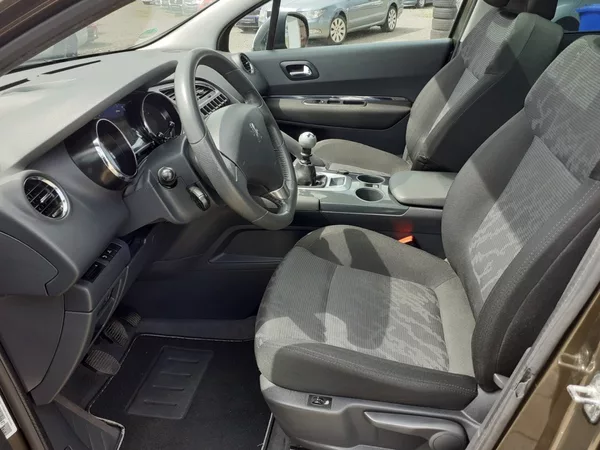 Peugeot 3008 1.6 i 16V 115Kw - foto 17