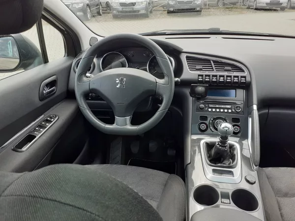 Peugeot 3008 1.6 i 16V 115Kw - foto 8