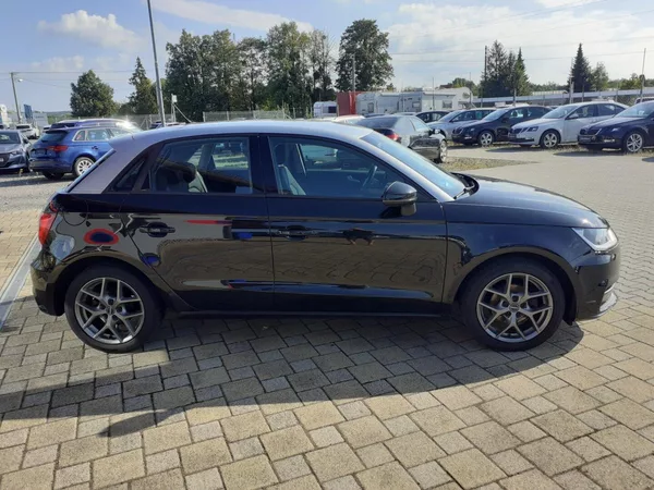 Audi A1 1.0 12V TFSi Sportback - foto 3