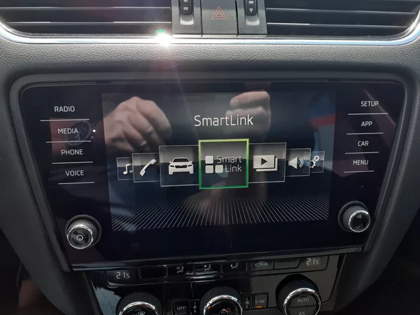 Škoda Octavia 2.0 TDi DSG - foto 13