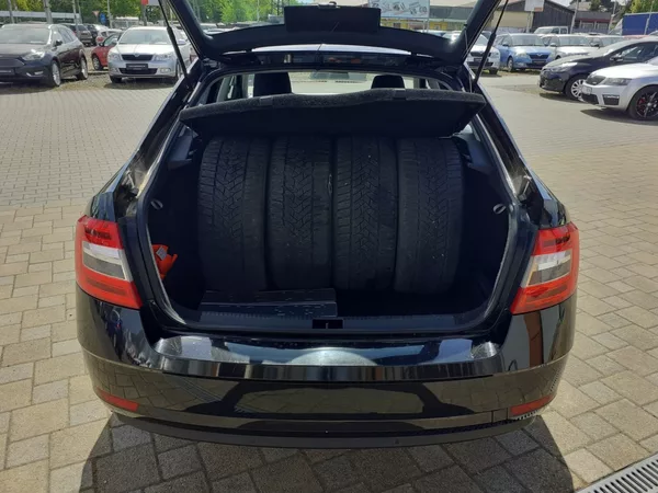 Škoda Octavia 2.0 TDi DSG - foto 24