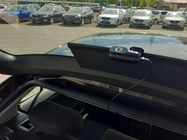 Škoda Octavia 2.0 TDi DSG - foto 27