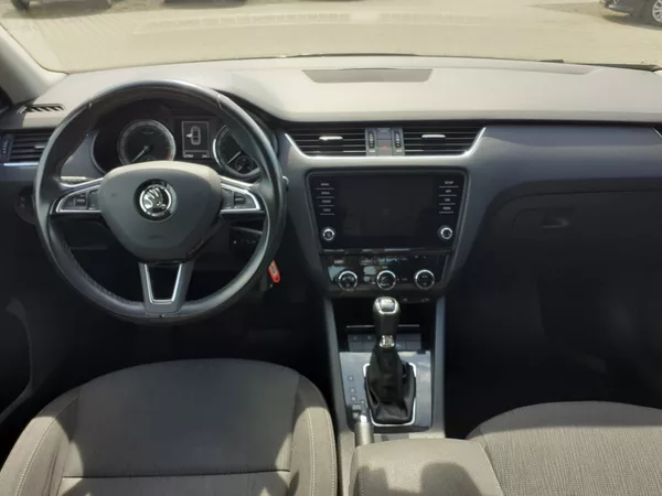 Škoda Octavia 2.0 TDi DSG - foto 7