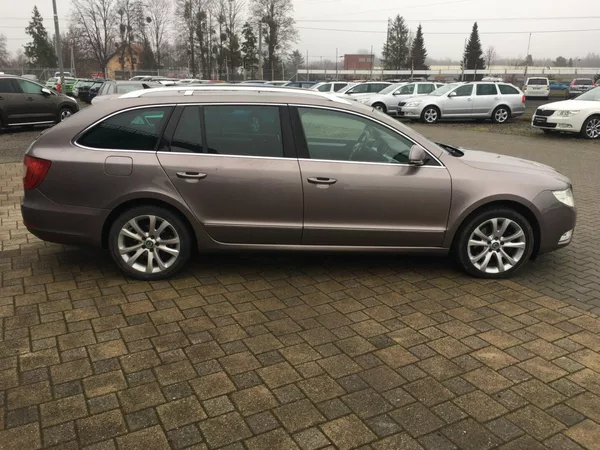 Škoda Superb II 2.0 TDi 4X4 125 kW - foto 3