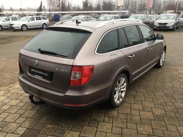 Škoda Superb II 2.0 TDi 4X4 125 kW - foto 4