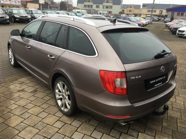 Škoda Superb II 2.0 TDi 4X4 125 kW - foto 5