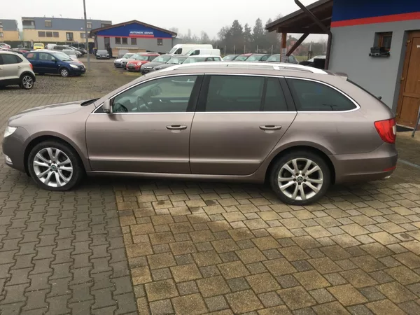 Škoda Superb II 2.0 TDi 4X4 125 kW - foto 6