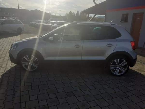 Volkswagen Polo 1.6 TDi CROOS - foto 10