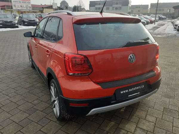 Volkswagen Polo 1.2 HTP CROSS - foto 5