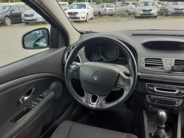 Renault Mégane KOMBI 1.5 Dci ČR - foto 8
