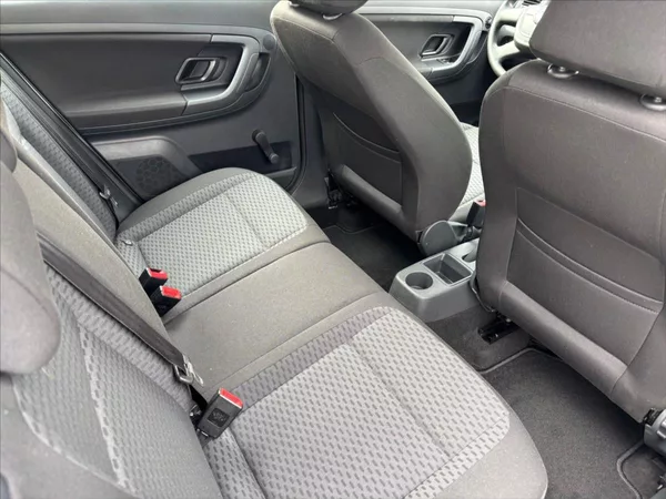 Škoda Fabia 1,2 TSI Top výbava + Serviska - foto 19